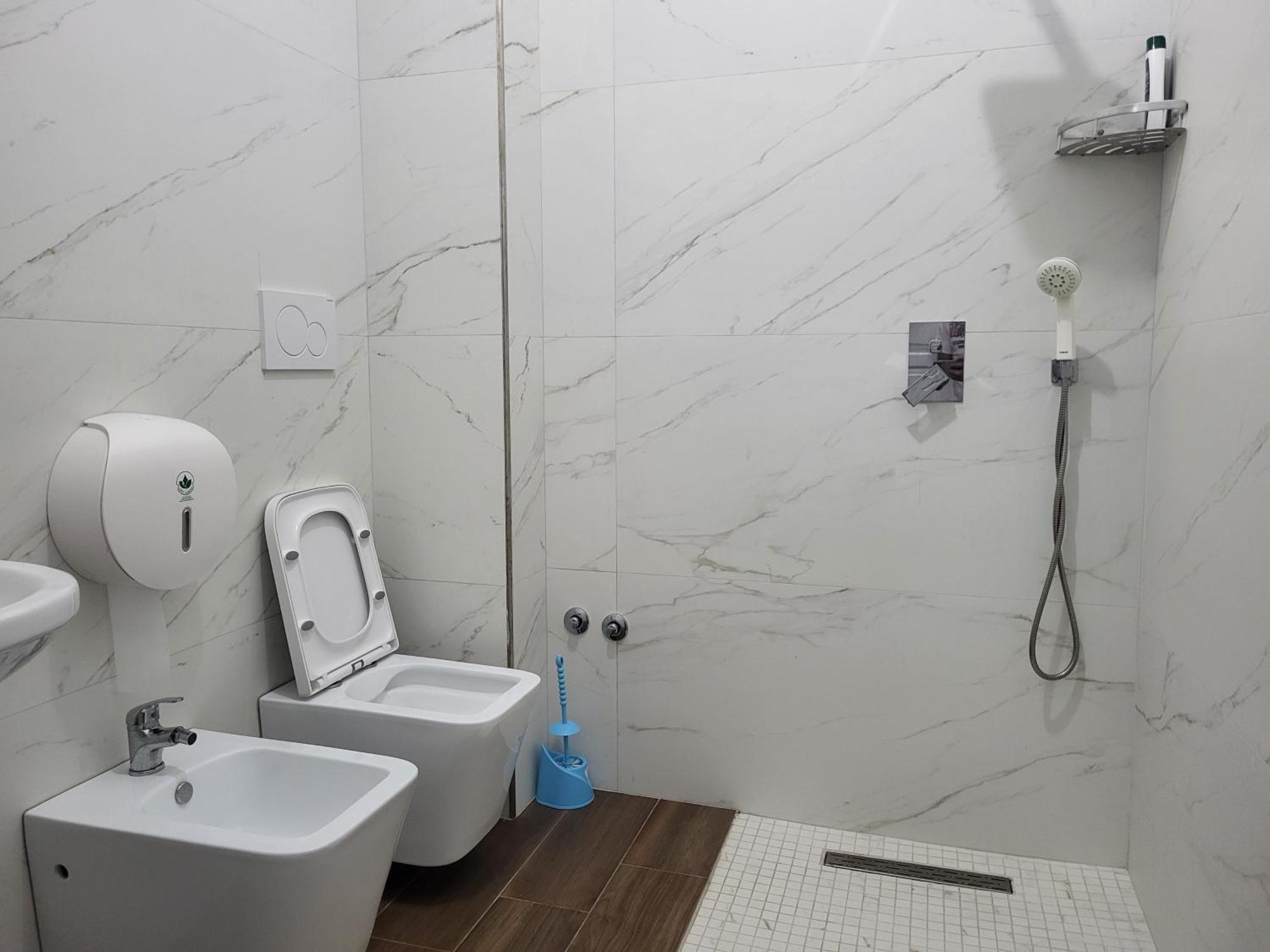 Hotel Europa Lezhë 외부 사진