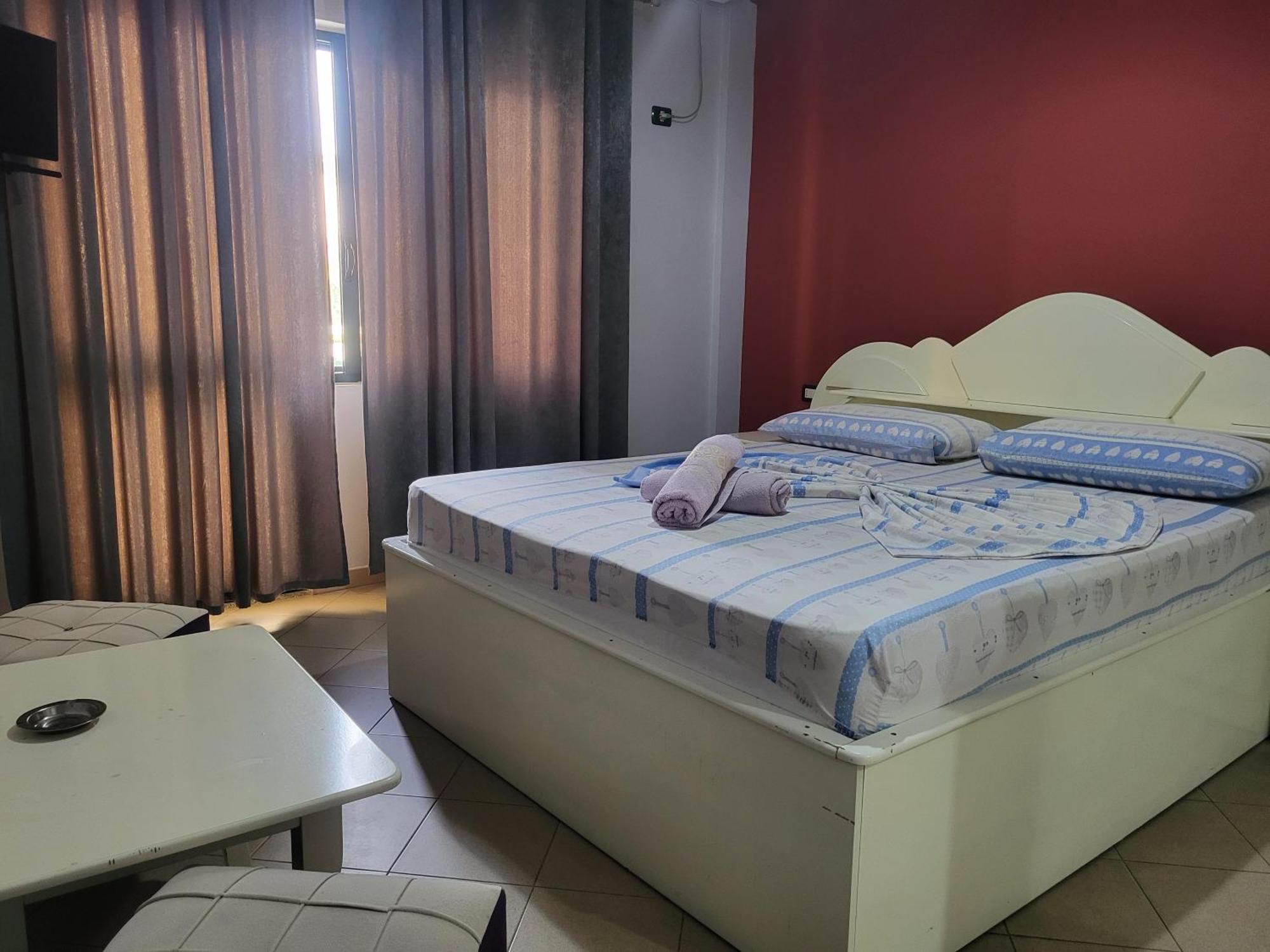 Hotel Europa Lezhë 외부 사진