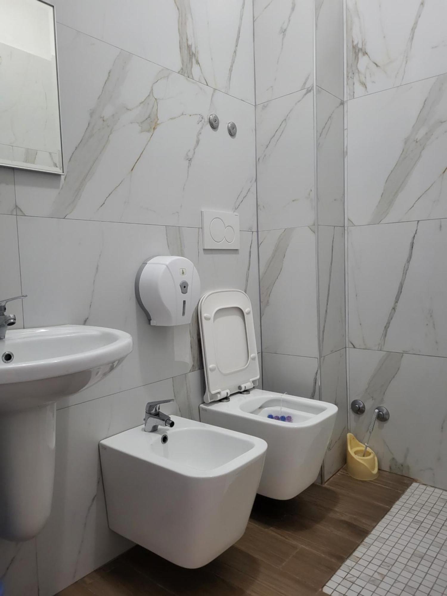 Hotel Europa Lezhë 외부 사진
