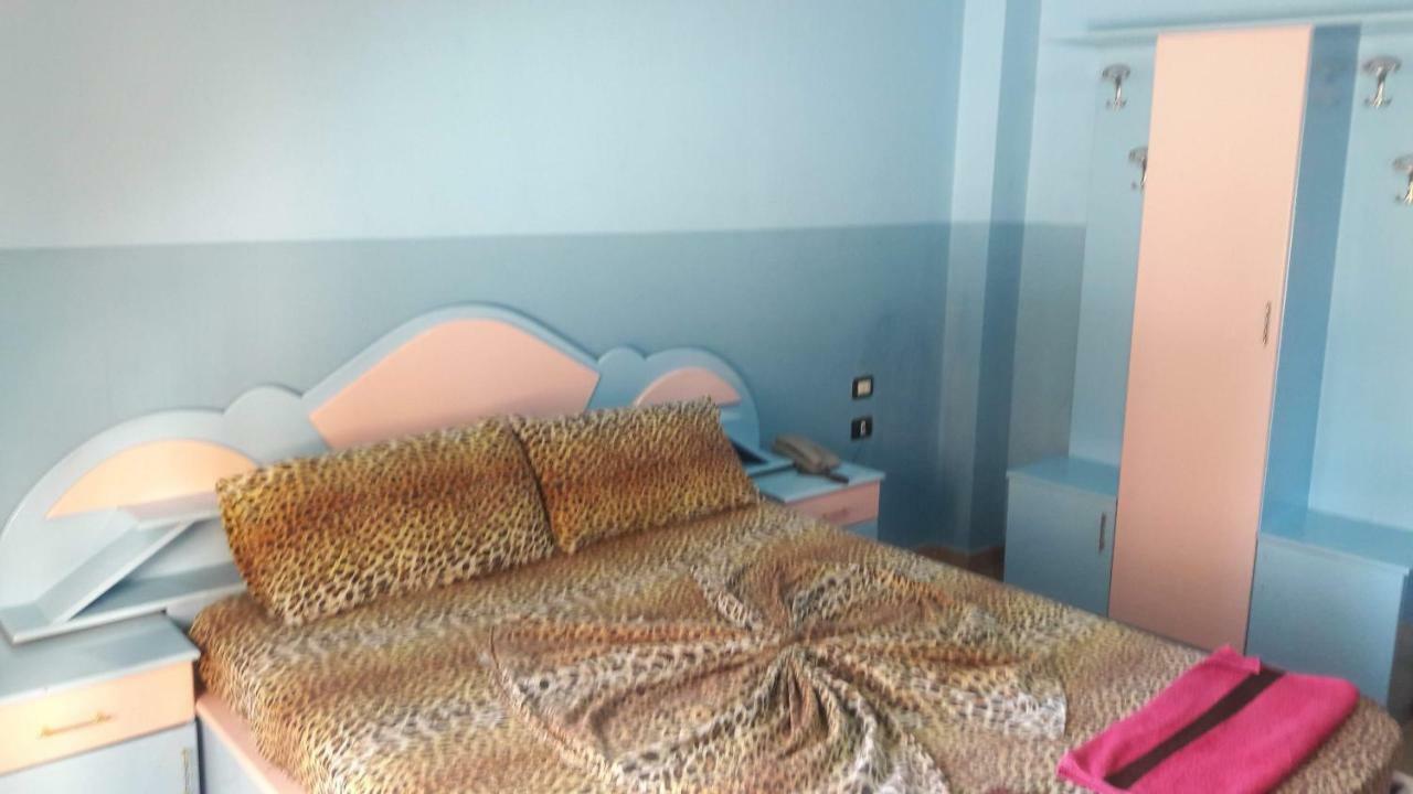 Hotel Europa Lezhë 외부 사진