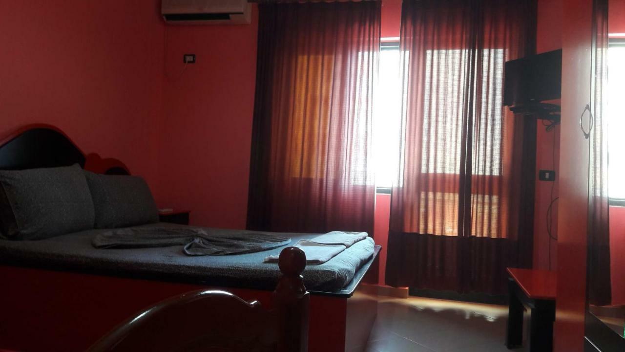 Hotel Europa Lezhë 외부 사진